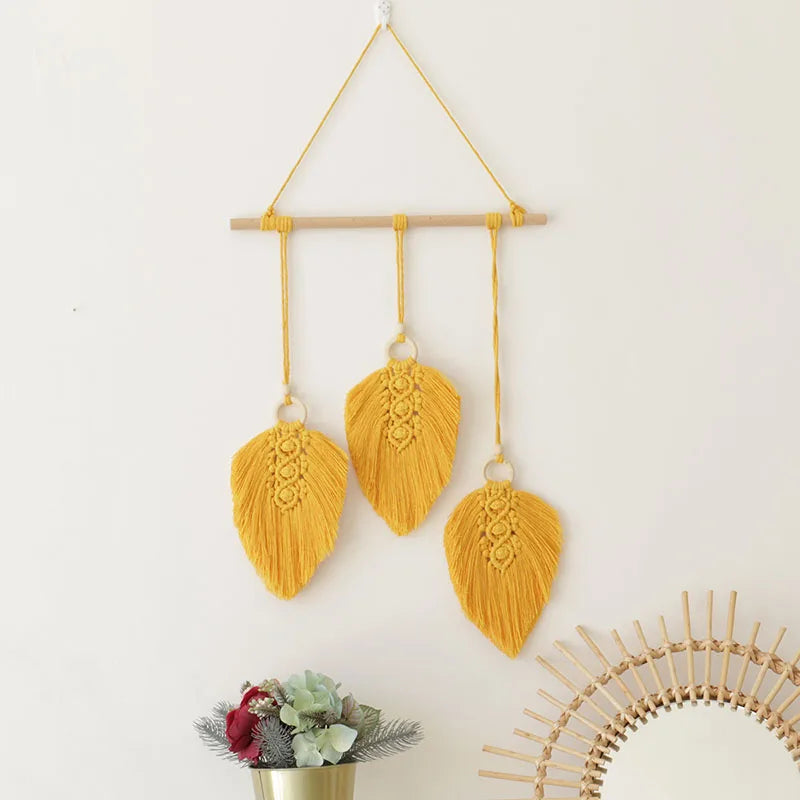Macramé Wanddecoratie – 3 Bladeren met Kwastje (6 kleuren)