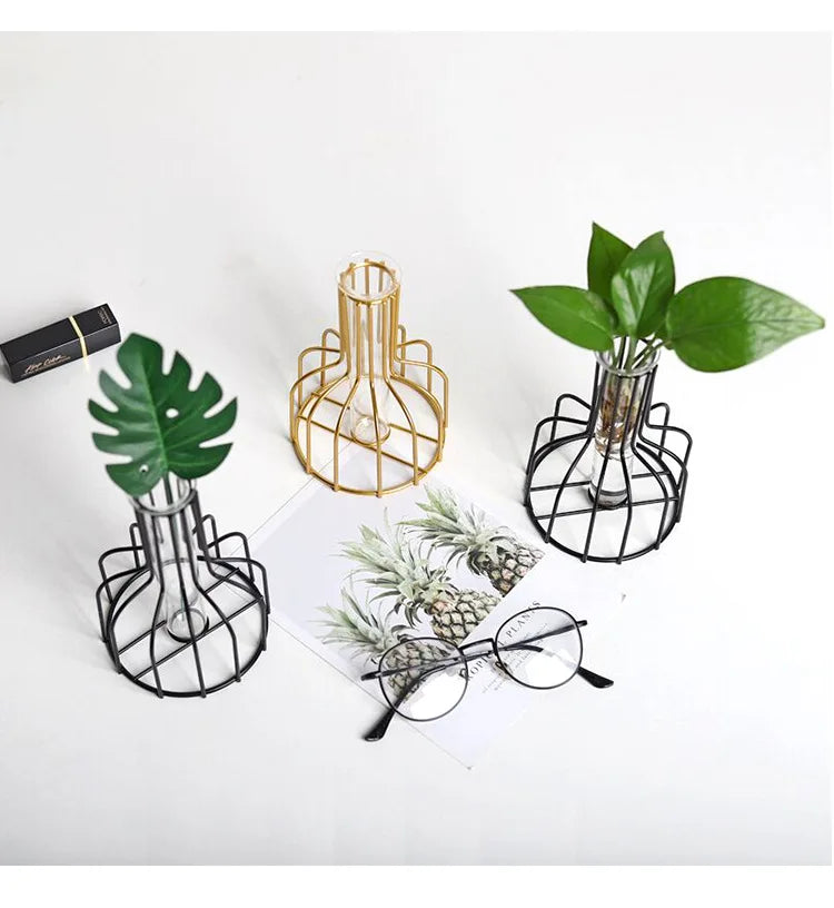 Gouden Metalen Vaas – Stijlvolle Tafeldecoratie (2 kleuren)