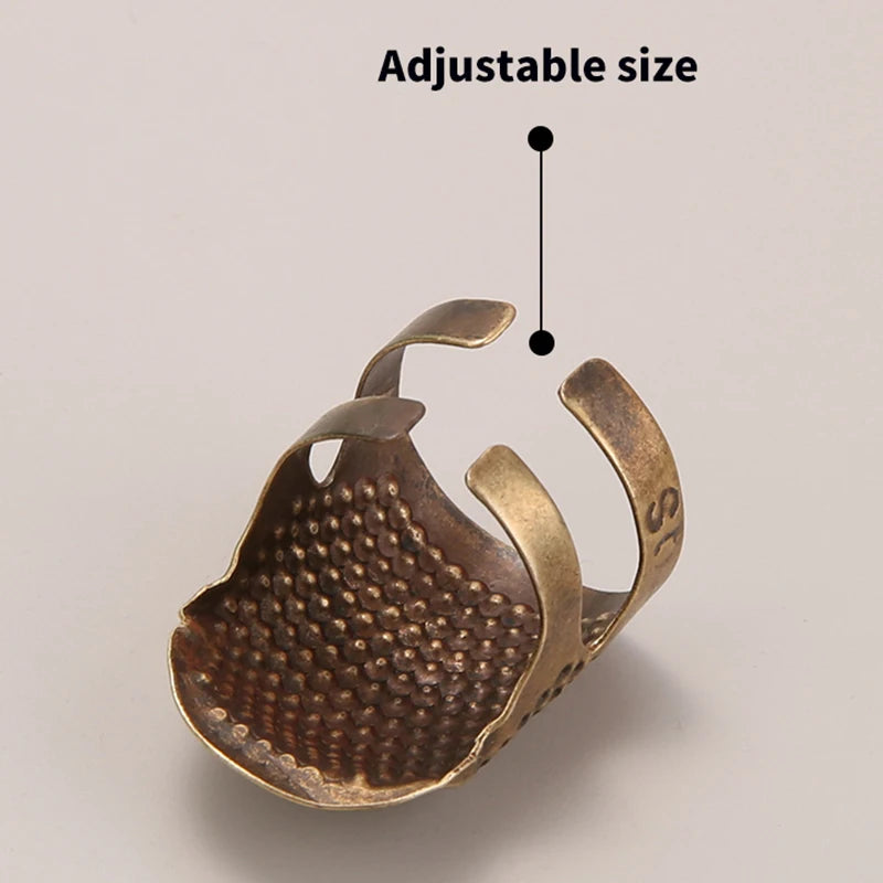 Verstelbare Vintage Vingerhoed – Handgemaakt Hulpmiddel voor Naaien & Borduren (4 kleuren)