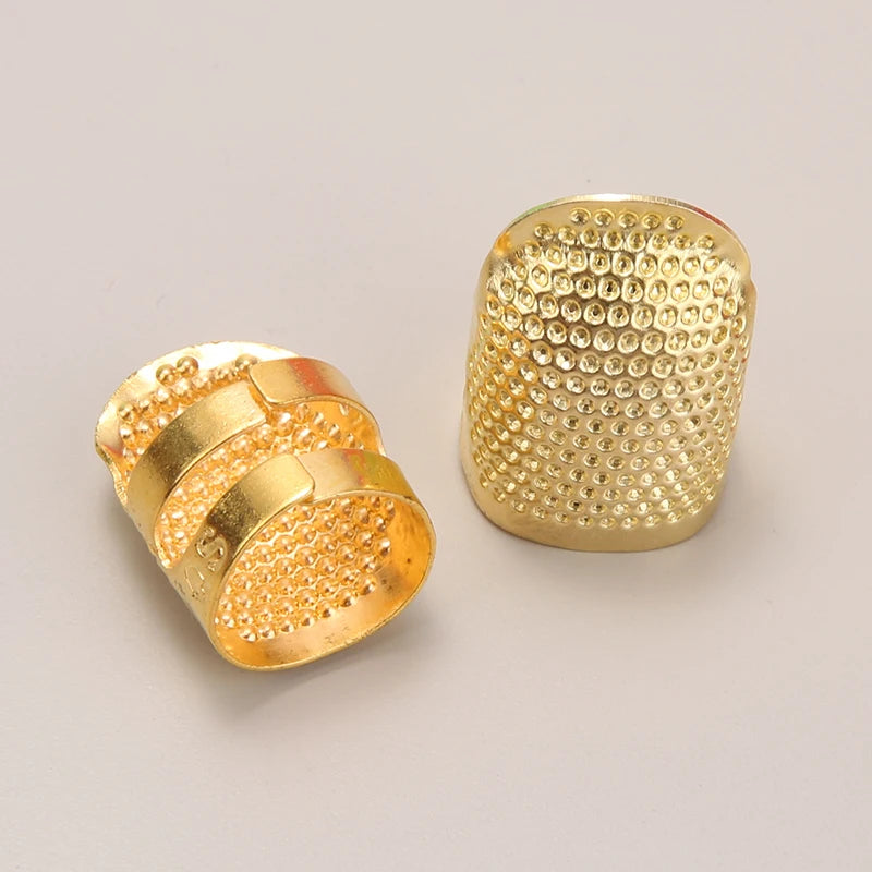 Verstelbare Vintage Vingerhoed – Handgemaakt Hulpmiddel voor Naaien & Borduren (4 kleuren)