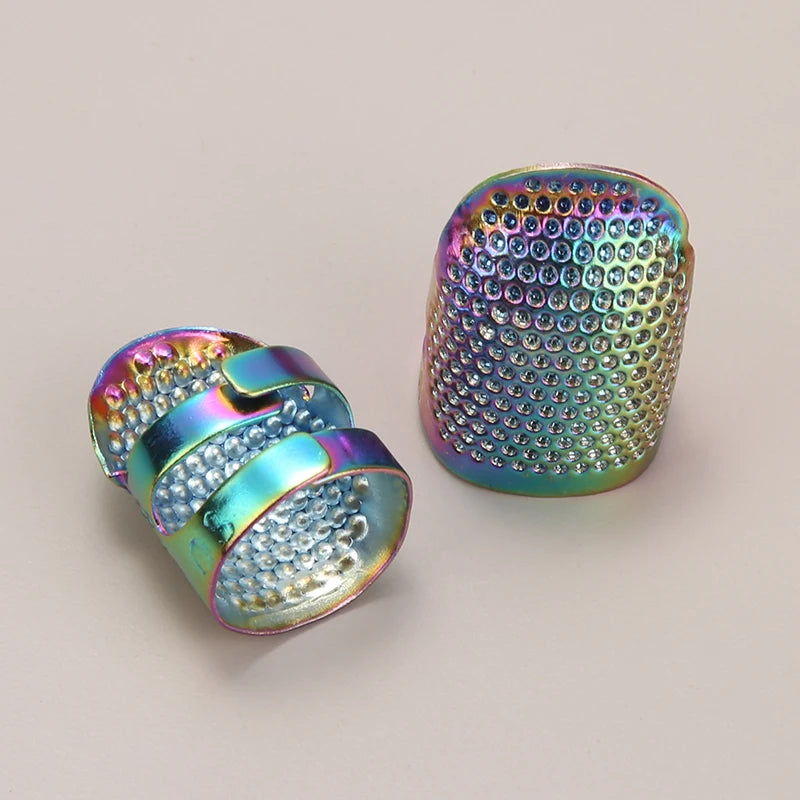 Verstelbare Vintage Vingerhoed – Handgemaakt Hulpmiddel voor Naaien & Borduren (4 kleuren)